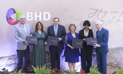 Luis Lembert, Josefina Navarro, Steven Puig, Verónica Sención, Elsa Núñez y Luis Molina Achécar.